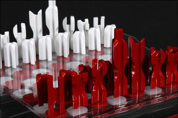 Classy Chess Set by Lucas Quijada