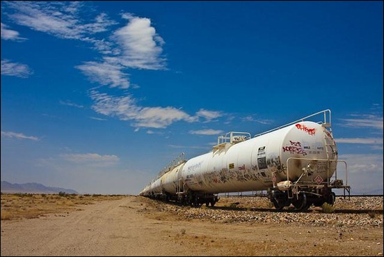 mojave-desert-train-cars