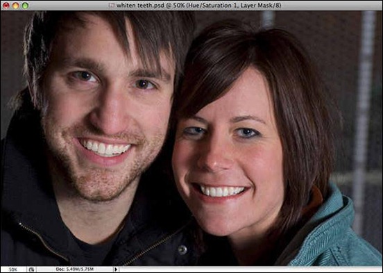 how-to-whiten-and-brighten-teeth in photoshop