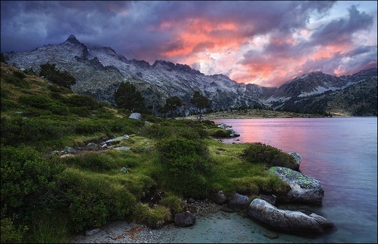 sunset-from-the-aumar-lake