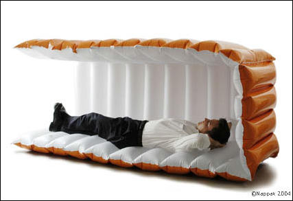 Nappak- inflatable sleeping cube
