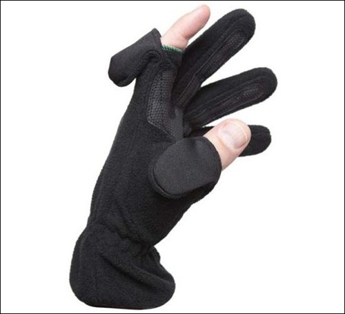 fleece-gloves-for-iphone3_thumb2