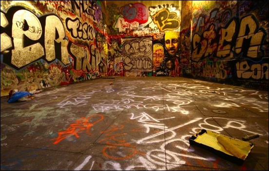 artistic-graffiti-wallpaper