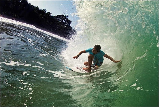 surf-the-waves-of-isla-grande_thumb[2]
